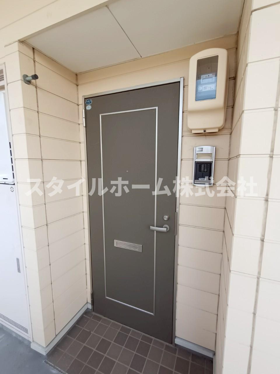 グランビア牛久保の玄関