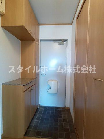 グランビア牛久保の玄関