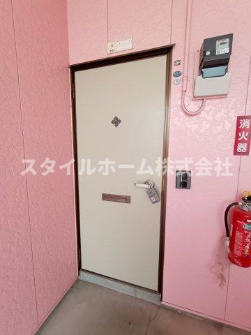 コーポ堺Cの玄関