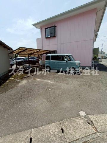 コーポ堺Cの駐車場