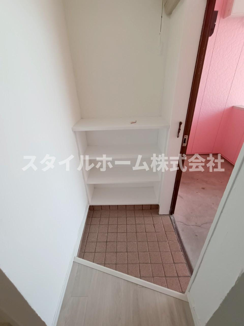 コーポ堺Cの玄関