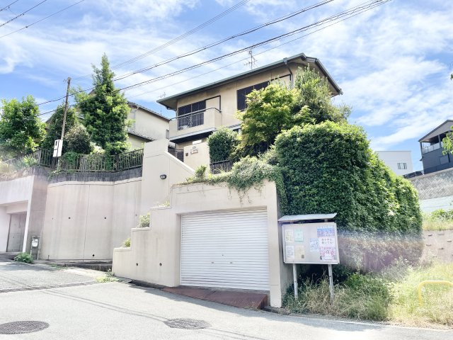 枚方市山之上北町　中古一戸建ての外観|物件の外観です