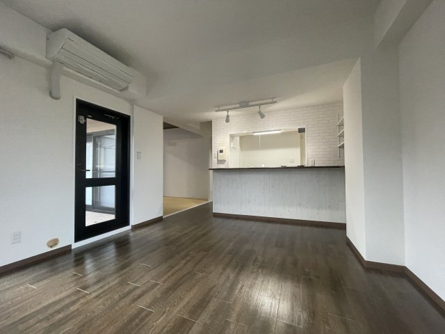 リベール姫路岡町の居間・リビング