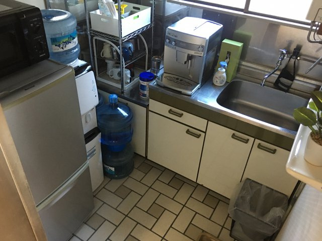 法枝町貸倉庫のその他|給湯室