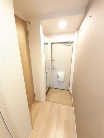 ラーゴム　Ａの玄関