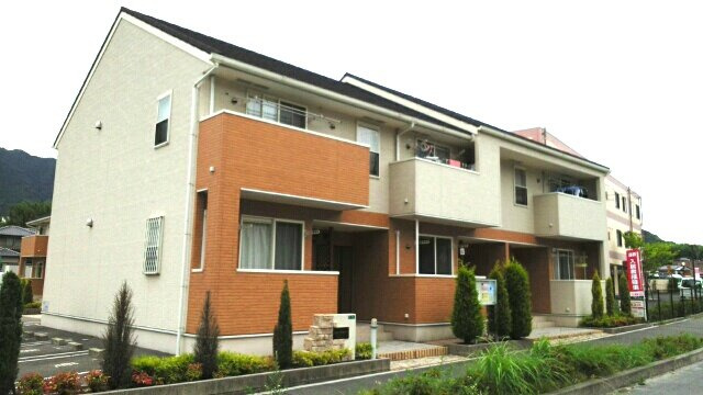 カーサ・エレガンテＢの外観