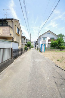 【前面道路含む現地写真】 | 令和７年６月１９日撮影　建築中