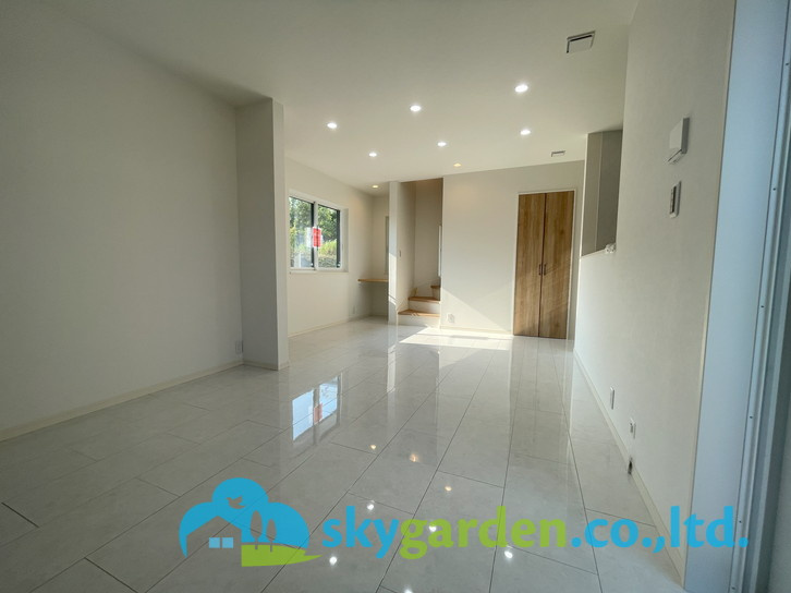 藤沢市石川2丁目　新築戸建　全1棟1号棟の居間・リビング