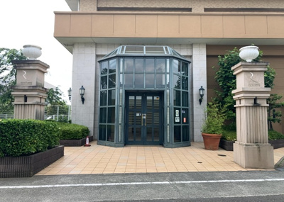 【外観】 | グランシティレイディアントアクアヴィータ | マンションの外観は非常に重要なポイントです！外観の善し悪しは資産価値に大きな影響を与えます。外観のいいマンションを購入することで、高値で売却がしやすく、買い手が見つかりやすいというメリットがあります。