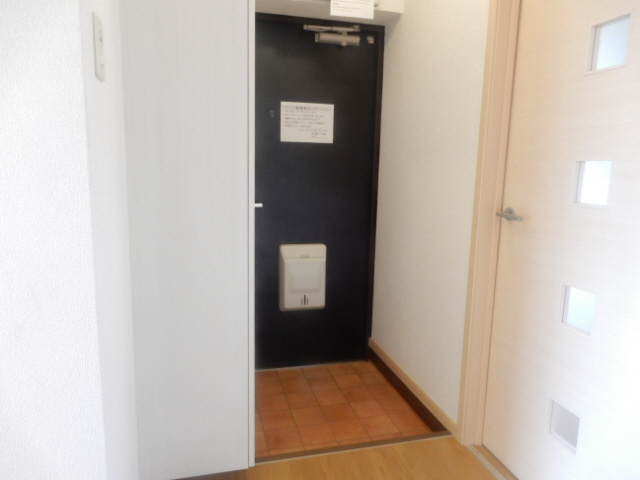 ウエストビレッジの玄関