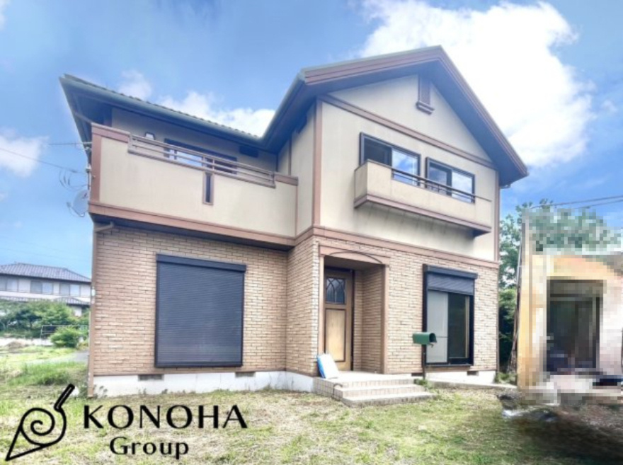 【中古戸建】前橋市下大屋町の外観|■外観｜出窓を多くあしらった表情豊かな外観♪