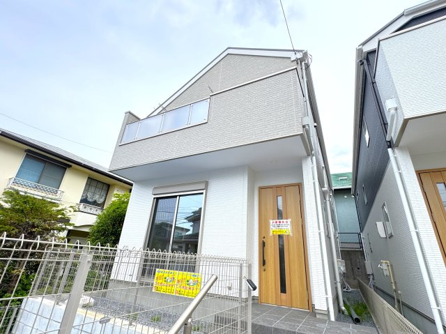 柏市つくしが丘５丁目新築戸建【中原小学校：10分】の外観|1号棟外観・完成済み内覧可能です！