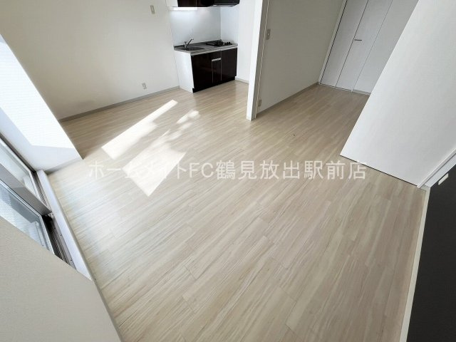 大阪市城東区永田４丁目の賃貸マンションの居間・リビング