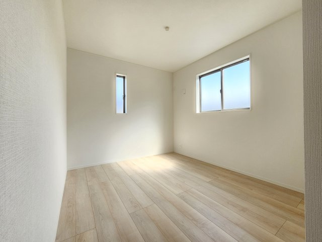 瑞浪市学園台第２の洋室