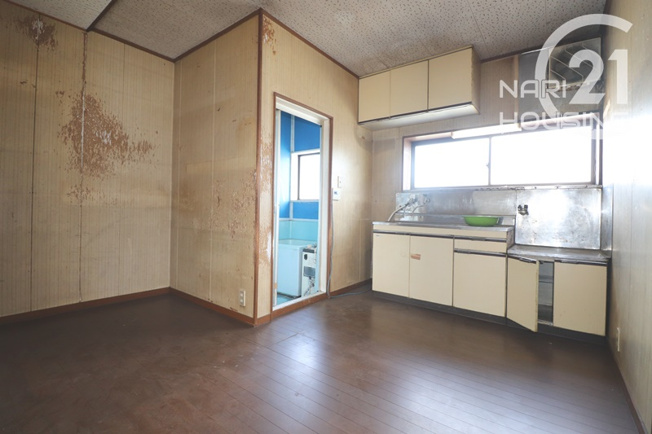 【居間・リビング】 | 昭島市東町5丁目　中古戸建 | ダイニングキッチン