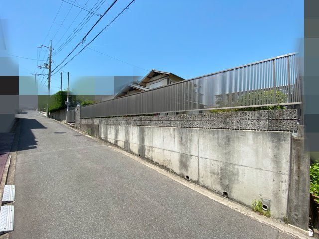 神戸市西区王塚台4丁目　土地①号地の前面道路含む現地写真