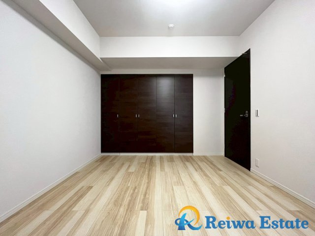 ヴェレーナ茅ヶ崎海岸の洋室