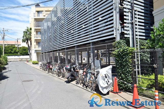 ヴェレーナ茅ヶ崎海岸の駐輪場