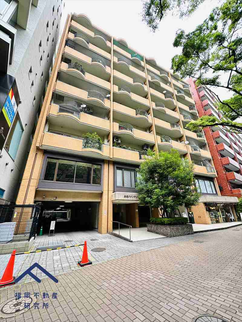 赤坂パインマンションの外観