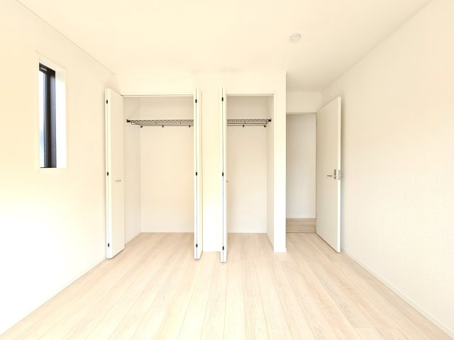 瑞浪市学園台第２の洋室