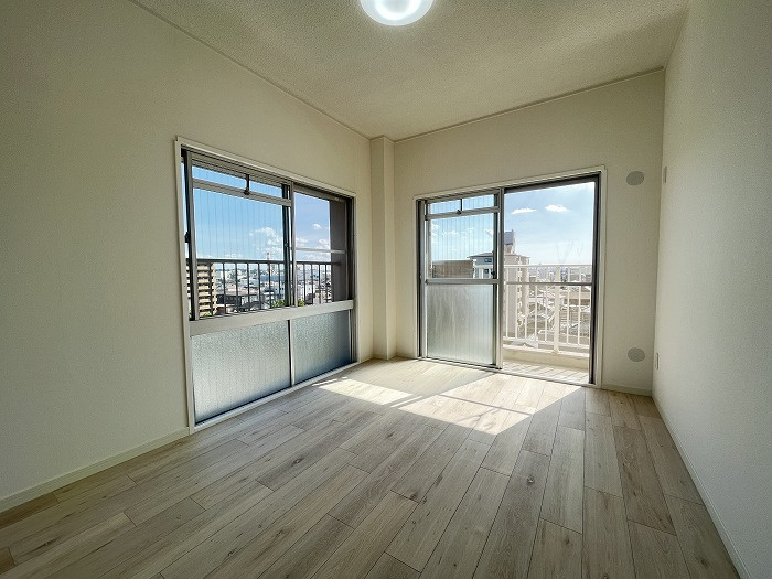 パレス鳥居松の洋室