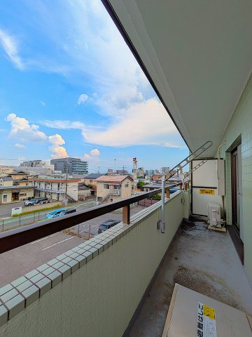 太田リッチコンドミニアムのバルコニー