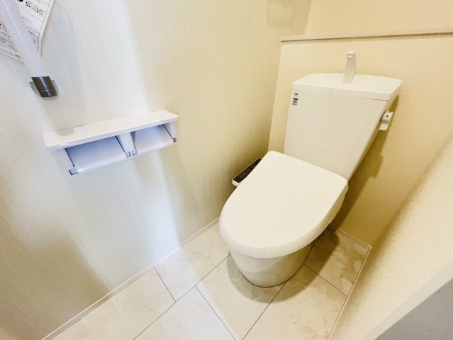 刈谷市野田町北菰神9-1『仲介手数料無料』新築戸建てのトイレ