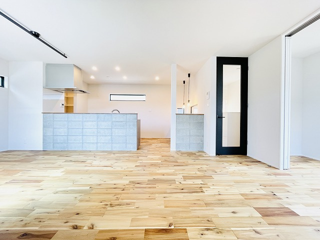 【居間・リビング】 | 早良区野芥５丁目(2号地)　戸建て