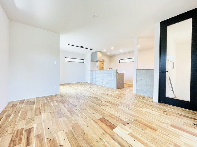 【居間・リビング】 | 早良区野芥５丁目(2号地)　戸建て