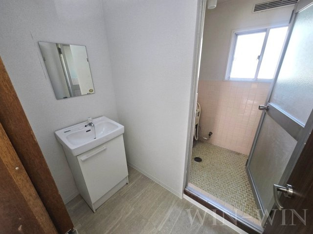 ゆたかマンションの独立洗面台|イメージ（同建物内別部屋の写真です）