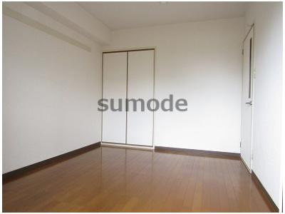 ジェイプライド茨木の寝室