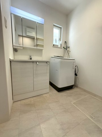 砂道町　戸建の洗面所