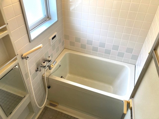 プレセランス山の街の浴室|追い炊き可能バスルーム