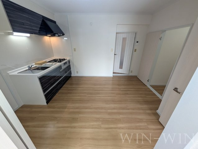 グリーンコーポ草間の洋室