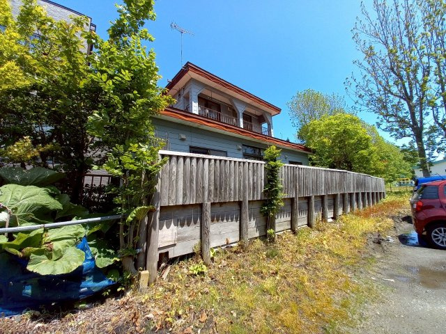 城山1丁目《古家付土地》の前面道路含む現地写真