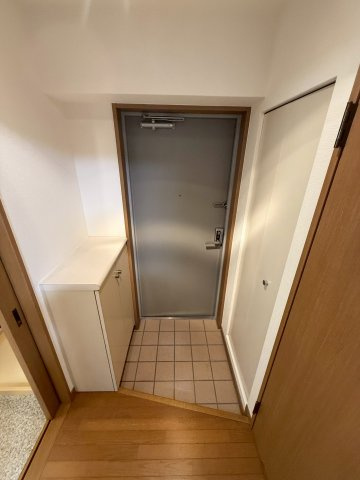 フォルム五条通りの玄関|シューズボックス付きの玄関です。