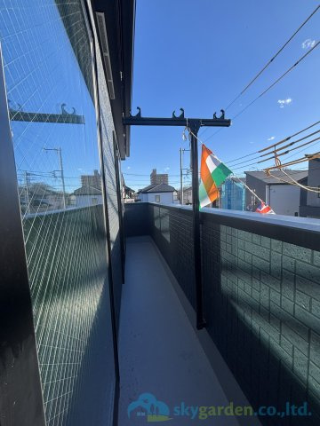 秦野市曽屋3期　新築戸建　全18棟5号棟のバルコニー