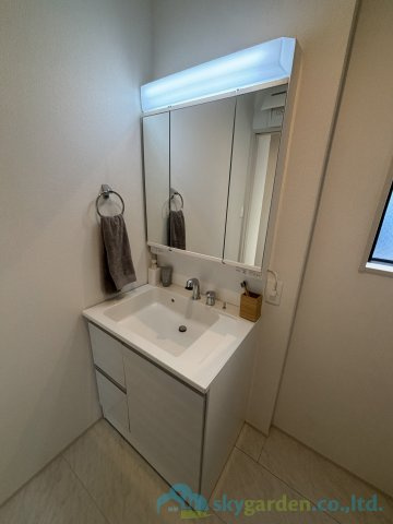 秦野市曽屋3期　新築戸建　全18棟5号棟の独立洗面台