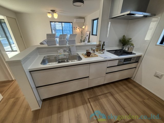 秦野市曽屋3期　新築戸建　全18棟5号棟のキッチン