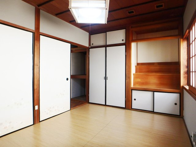 門戸岡田町戸建の和室