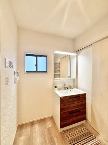 REXCRAS豊田市清水町第1　全2棟　新築戸建の独立洗面台