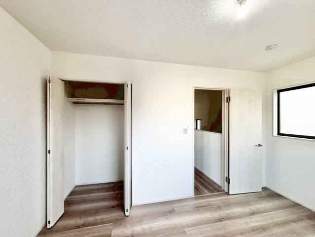 REXCRAS豊田市清水町第1　全2棟　新築戸建の洋室