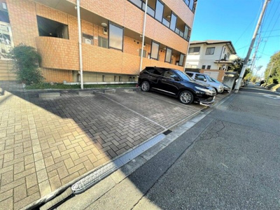 【駐車場】 | エクセルいづみ