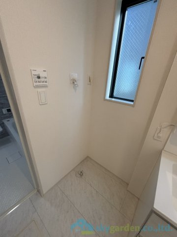 秦野市曽屋3期　新築戸建　全18棟4号棟のランドリースペース