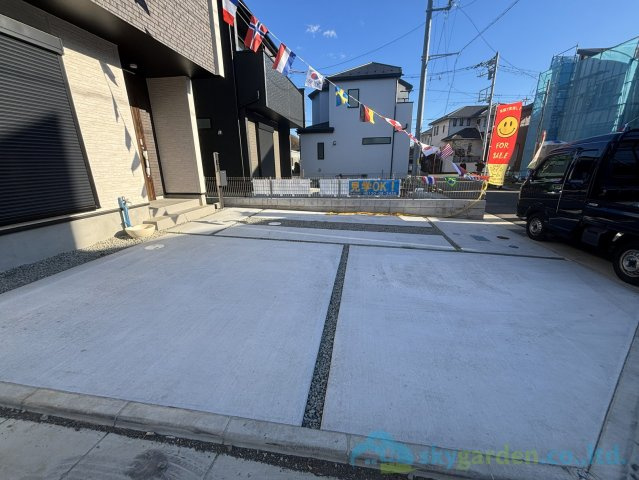 秦野市曽屋3期　新築戸建　全18棟4号棟の駐車場