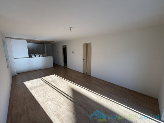 秦野市曽屋3期　新築戸建　全18棟4号棟の居間・リビング