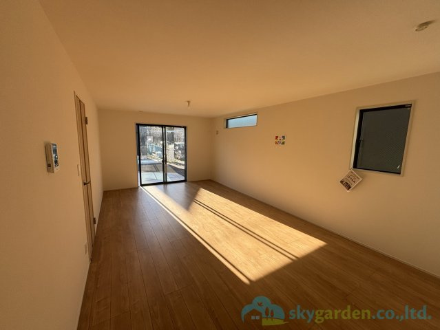 秦野市曽屋3期　新築戸建　全18棟4号棟の居間・リビング