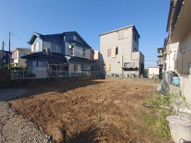 敷地170㎡(約51坪)車３台駐車スペースあり(車種による)買物便利の画像