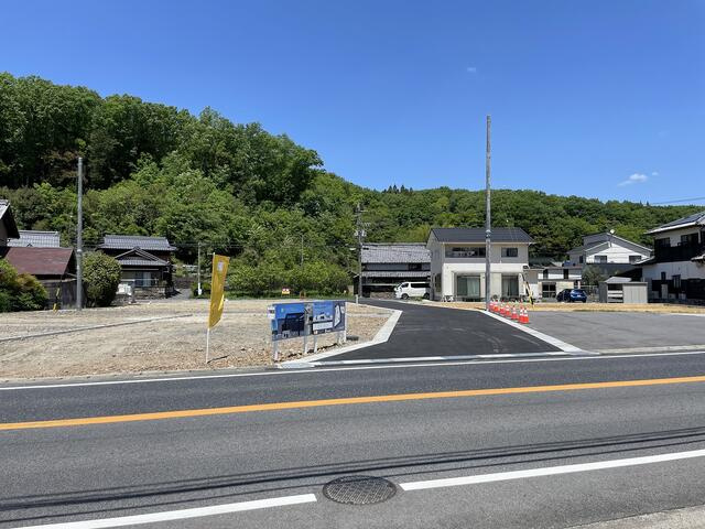 瑞浪市明世町山野内の前面道路含む現地写真