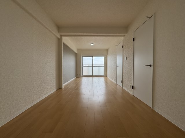 ユニハイム池田の居間・リビング